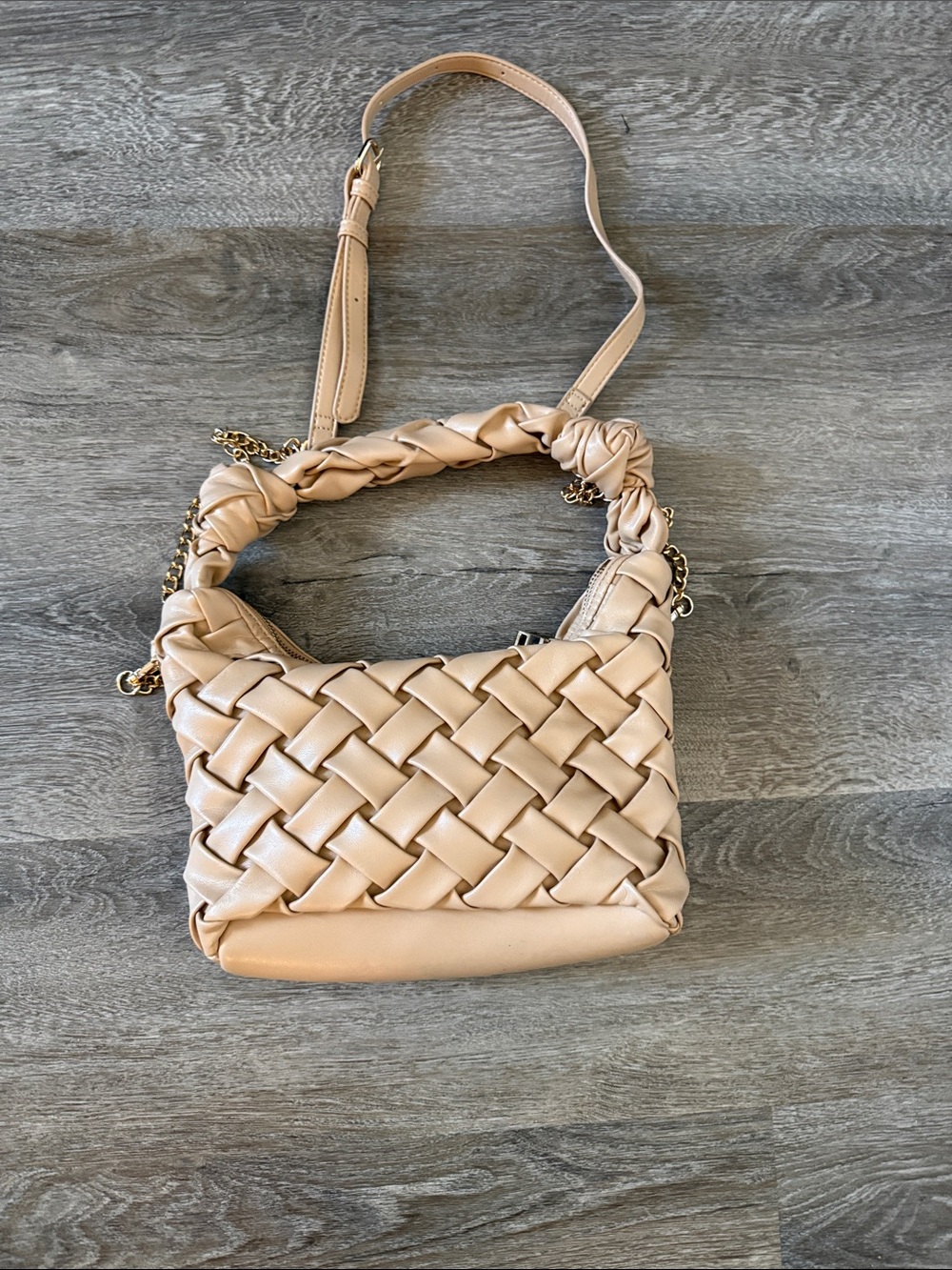 Urban Expressions Woven Shoulder Bag in Nude faux leather